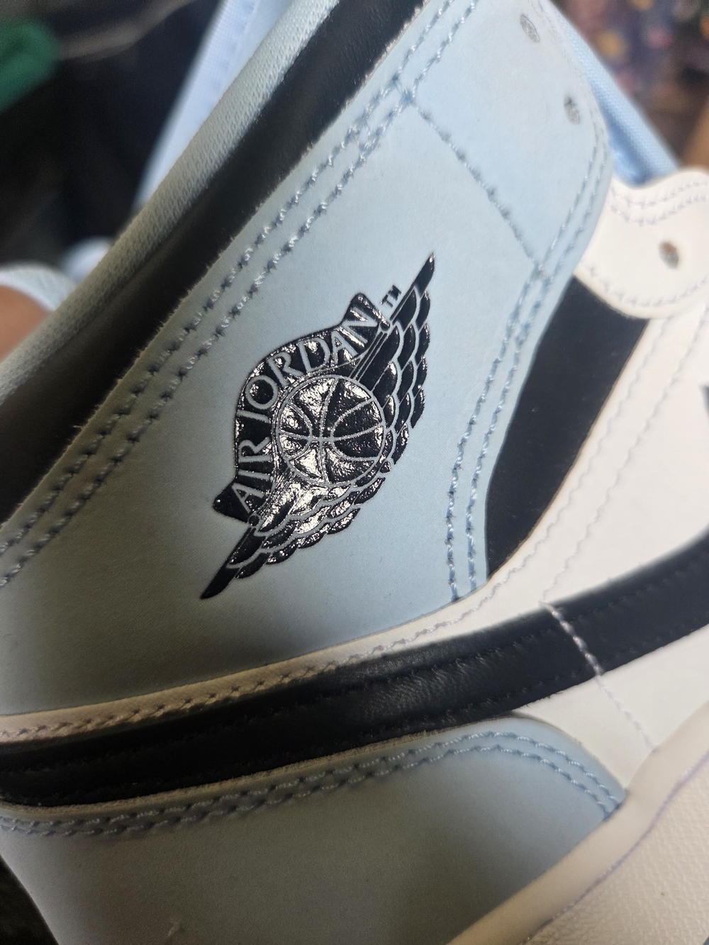 AIR JORDAN 1 RETRO MID SE ICE BLUE